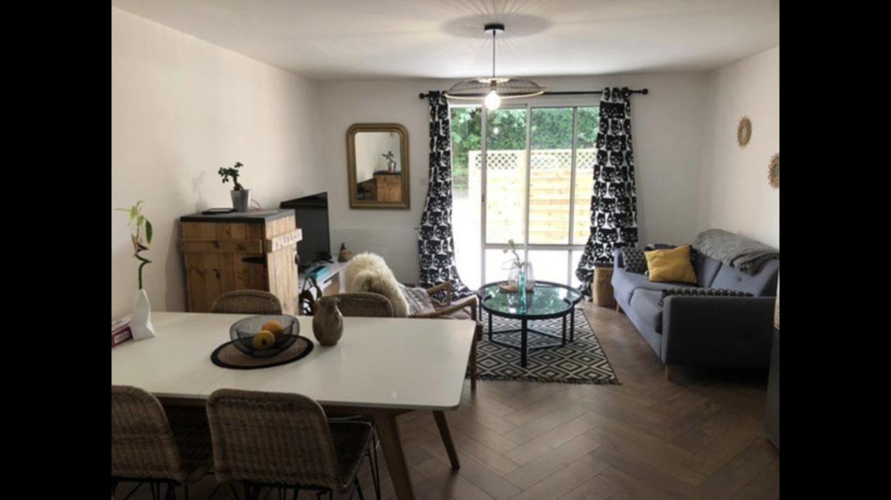 Charmant T2 De 45M2 - Parking Prive - Terrasse- Linge Inclu- Proche Vannes Saint-Avé Kültér fotó